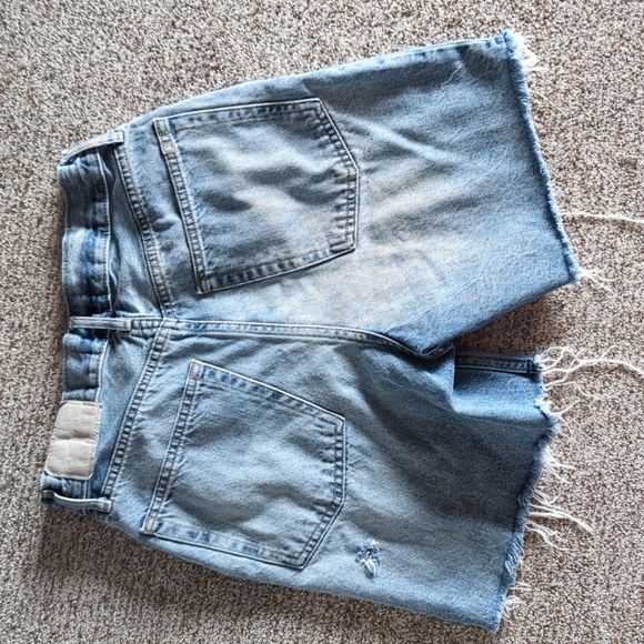 Everlane Rigid Way High Short - Picture 2 of 4